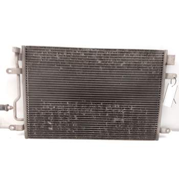 CONDENSADOR / RADIADOR AIRE ACONDICIONADO 8E0260403T 