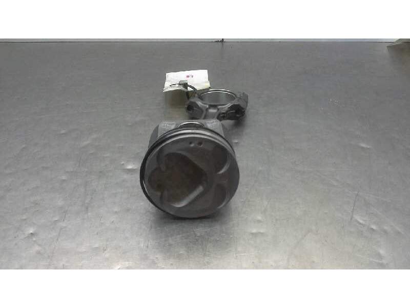 Recambio de piston para nissan juke (f15) 1.6 16v referencia OEM IAM   