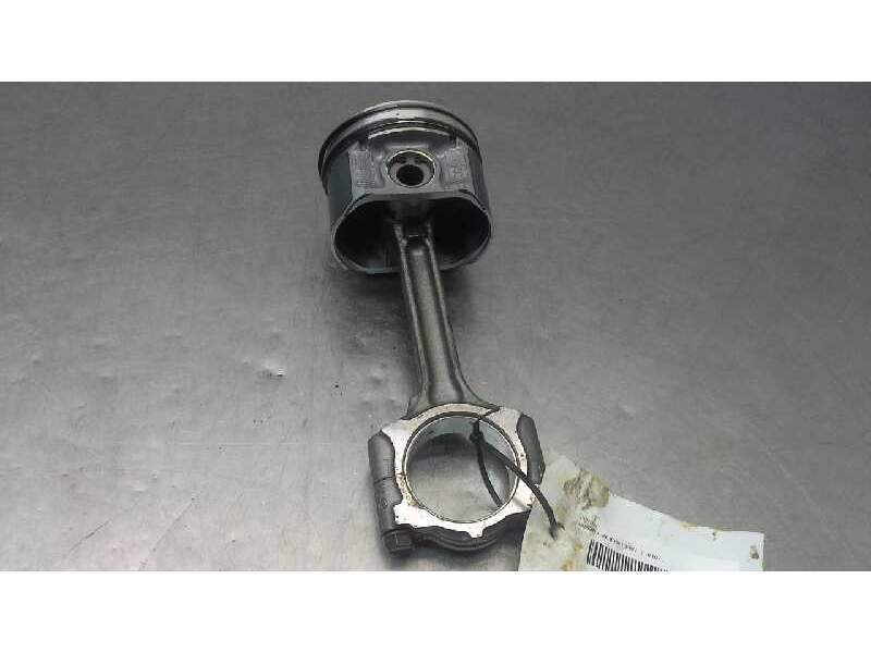 Recambio de piston para nissan juke (f15) 1.6 16v referencia OEM IAM   