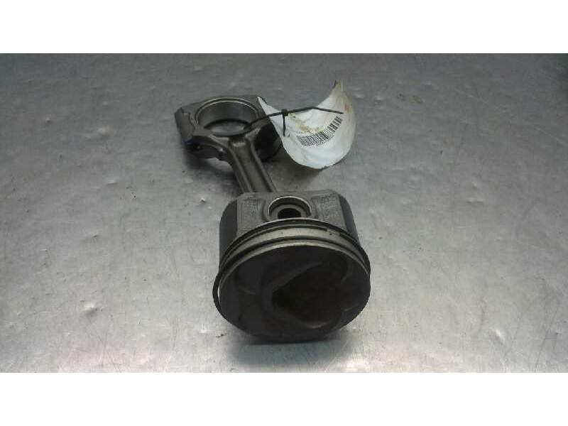 Recambio de piston para nissan juke (f15) 1.6 16v referencia OEM IAM   