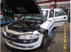 opel vectra b berlina del año 1997