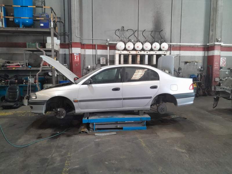 TOYOTA AVENSIS (_T22_)