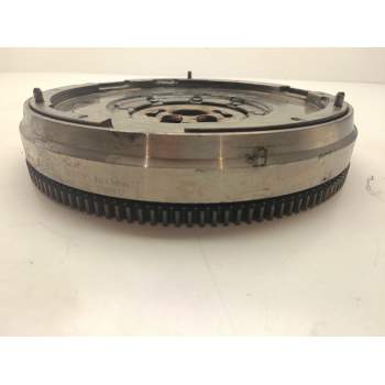 Recambio de volante motor para peugeot 308 1.6 16v hdi referencia OEM IAM 61739G02 9805498880  