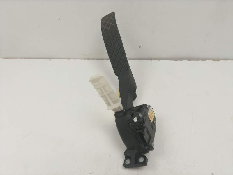 Recambio de pedal acelerador para volkswagen touareg (7p5, 7p6) 3.0 v6 tdi referencia OEM IAM 7L0723507D  