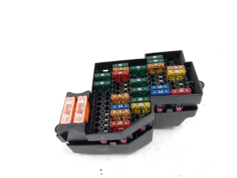 Recambio de caja fusibles para volkswagen touareg (7p5, 7p6) 3.0 v6 tdi referencia OEM IAM 7P0941828A  