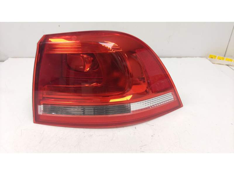 Recambio de piloto trasero derecho para volkswagen touareg (7p5, 7p6) 3.0 v6 tdi referencia OEM IAM   
