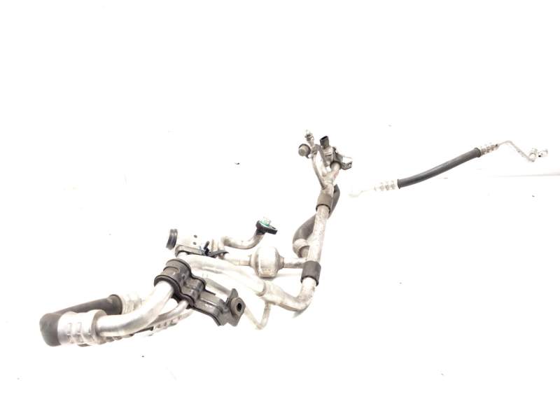 Recambio de tubos aire acondicionado para hyundai tucson (tl, tle) 2.0 crdi referencia OEM IAM 97775D7250  