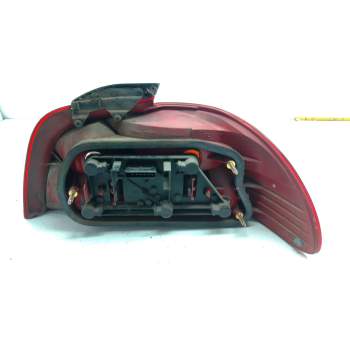 Recambio de piloto trasero izquierdo para toyota avensis (_t22_) 2.0 td (ct220_) referencia OEM IAM   