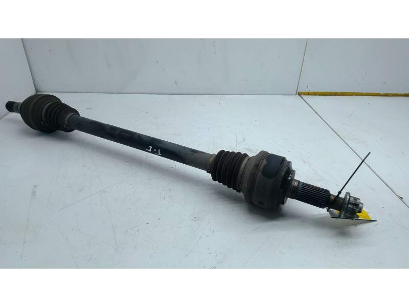 Recambio de transmision trasera izquierda para volkswagen touareg (7p5, 7p6) 3.0 v6 tdi referencia OEM IAM   