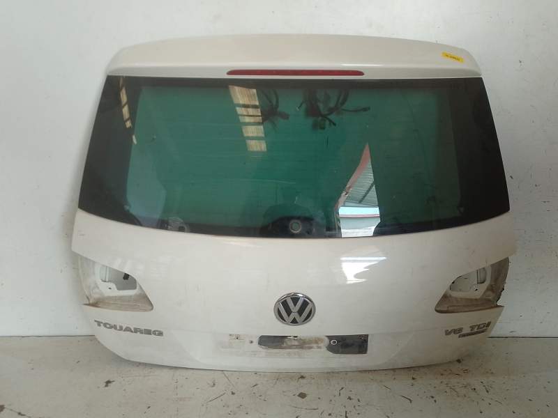 Recambio de porton trasero para volkswagen touareg (7p5, 7p6) 3.0 v6 tdi referencia OEM IAM 7P6827159B  