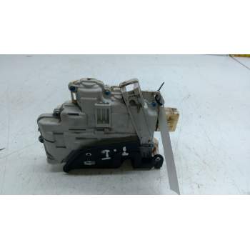 Recambio de cerradura puerta trasera izquierda para volkswagen touareg (7p5, 7p6) 3.0 v6 tdi referencia OEM IAM 4G0839015  