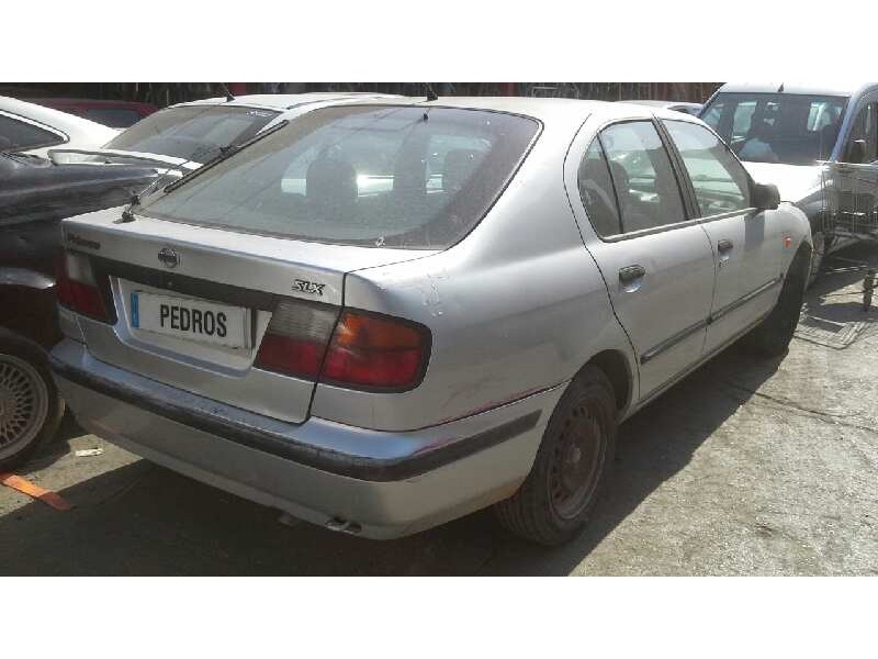 nissan primera berlina (p11) del año 1997