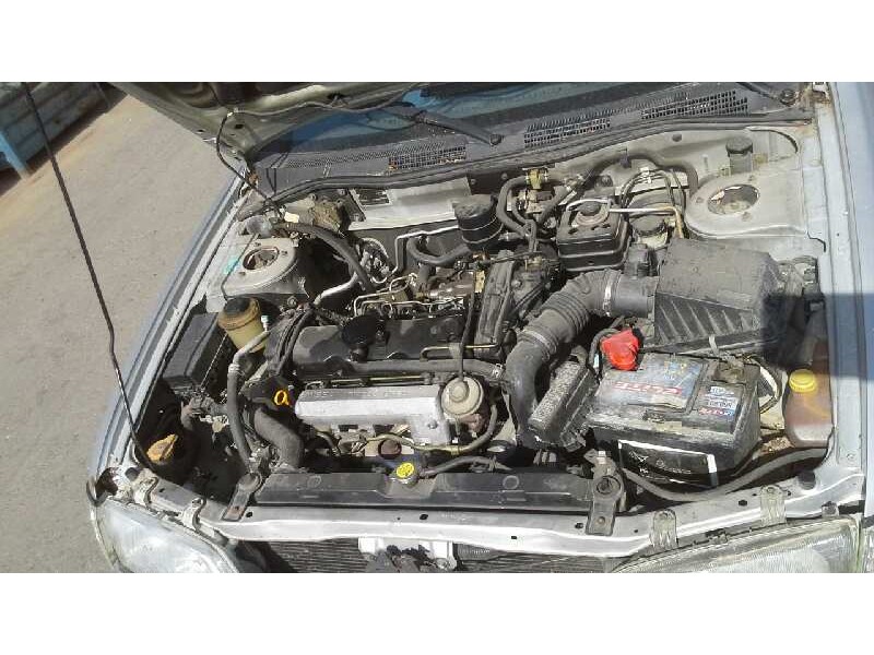 nissan primera berlina (p11) del año 1997