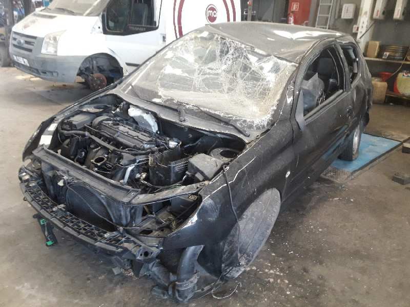 peugeot 206 berlina del año 2004