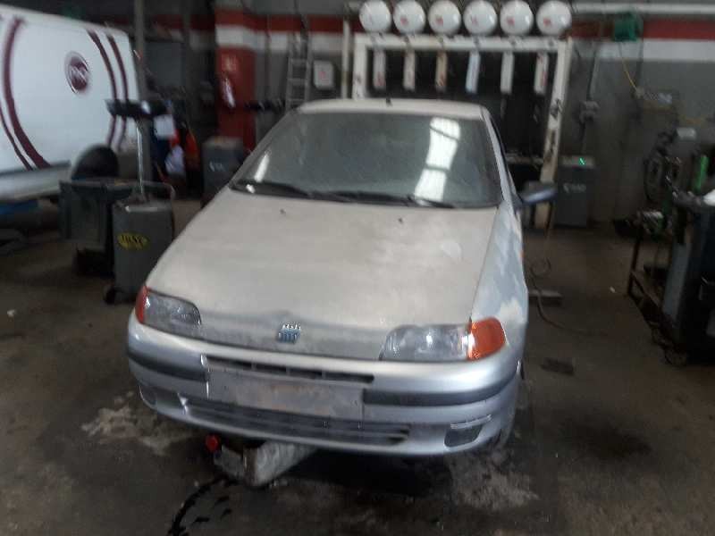 fiat punto berlina (176) del año 1998
