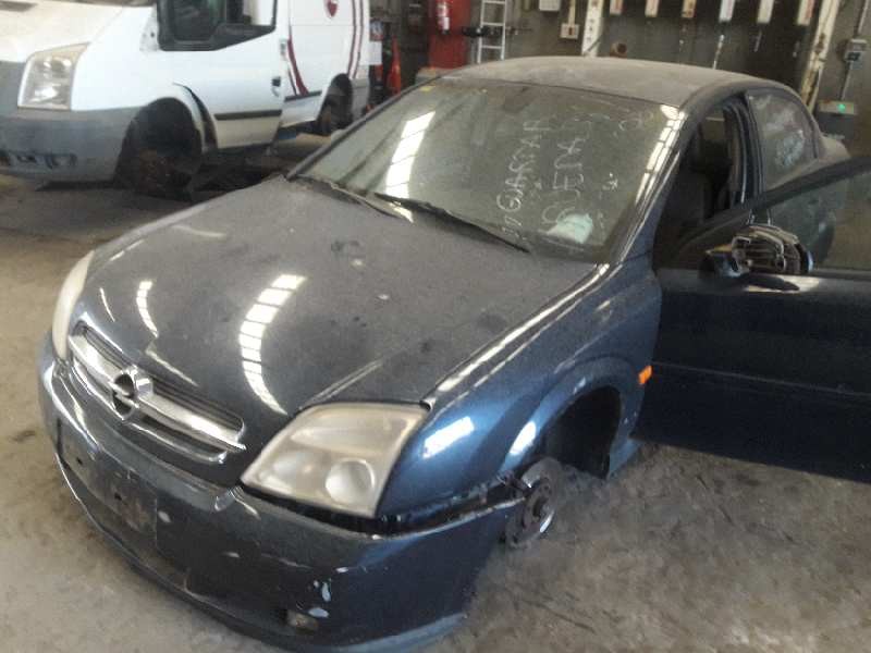 opel vectra c berlina del año 2002