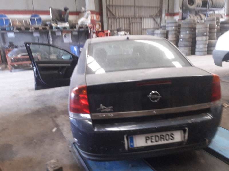 opel vectra c berlina del año 2002