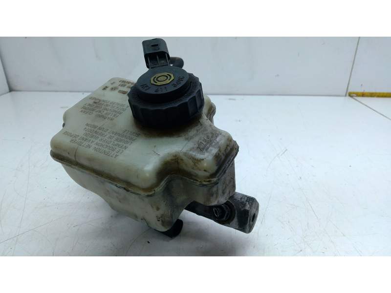 Recambio de bomba freno para volkswagen golf vi (5k1) 2.0 tdi referencia OEM IAM 1K1611301D  