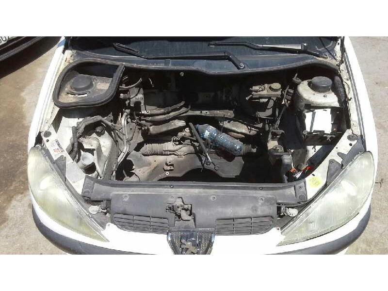 peugeot 206 berlina del año 2003