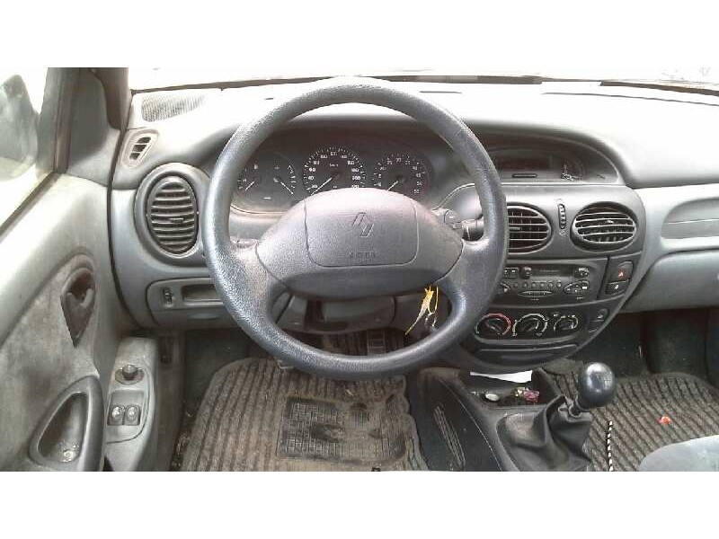 renault megane i classic (la0) del año 1999