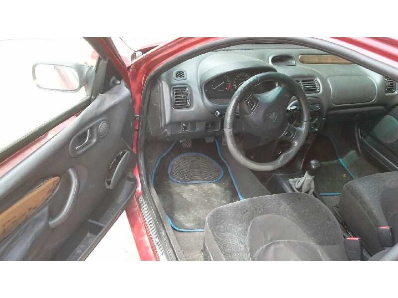 mg rover serie 200 (rf) del año 1998