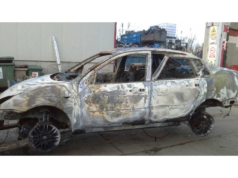 ford focus berlina (cak) del año 2003