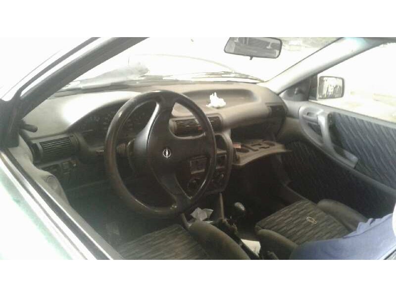 opel astra f berlina del año 1993