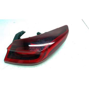 PILOTO TRASERO DERECHO 92402J7300 
