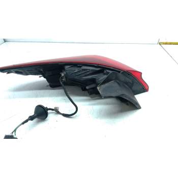 Recambio de piloto trasero derecho para kia xceed (cd) 1.4 t-gdi referencia OEM IAM 92402J7300  