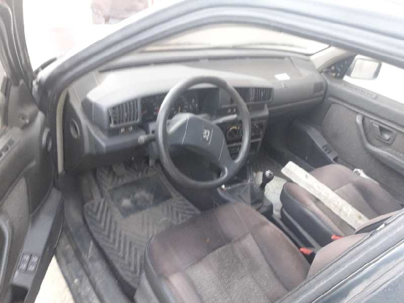 peugeot 405 berlina del año 1992