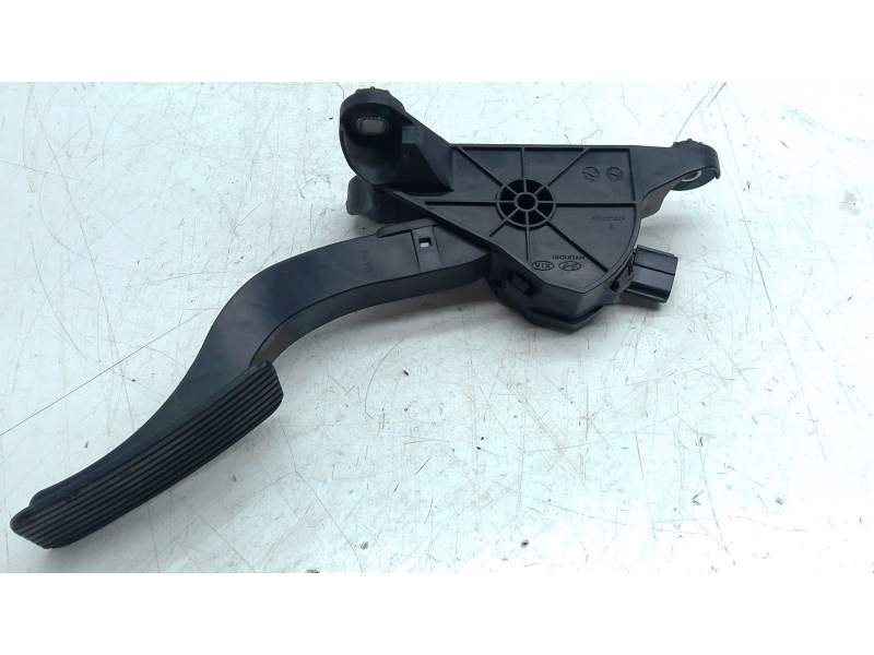 Recambio de pedal acelerador para kia xceed (cd) 1.4 t-gdi referencia OEM IAM 32700G4200  