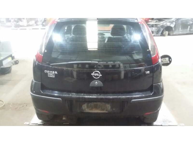 opel corsa c del año 2004