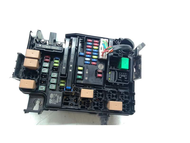 Recambio de caja fusibles para kia xceed (cd) 1.4 t-gdi referencia OEM IAM   