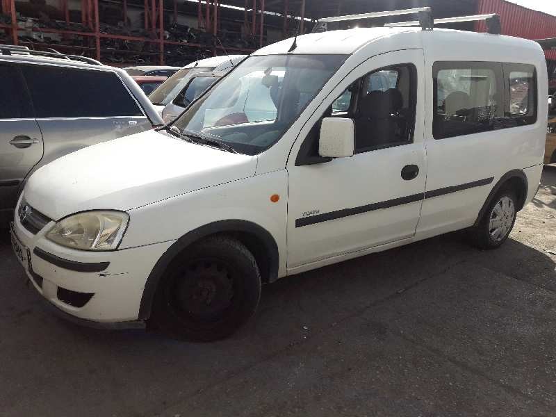 opel combo (corsa c) del año 2004