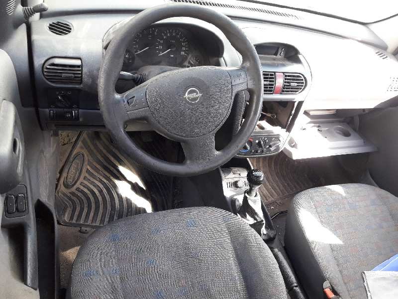 opel combo (corsa c) del año 2004