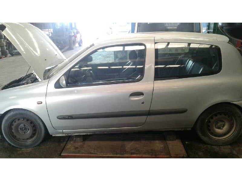 renault clio ii fase i (b/cbo) del año 2000