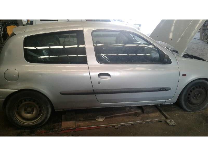 renault clio ii fase i (b/cbo) del año 2000