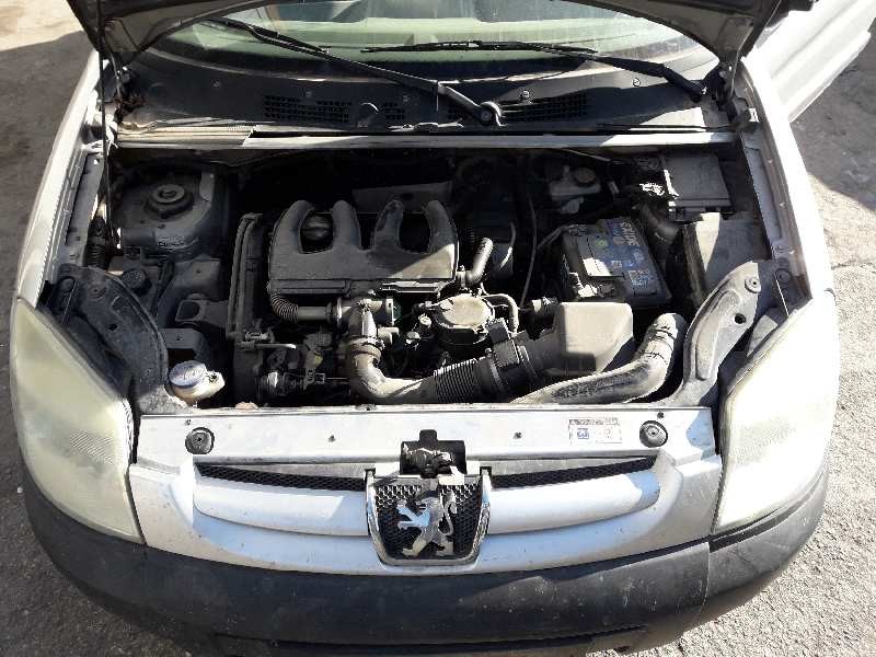 peugeot partner (s2) del año 2004