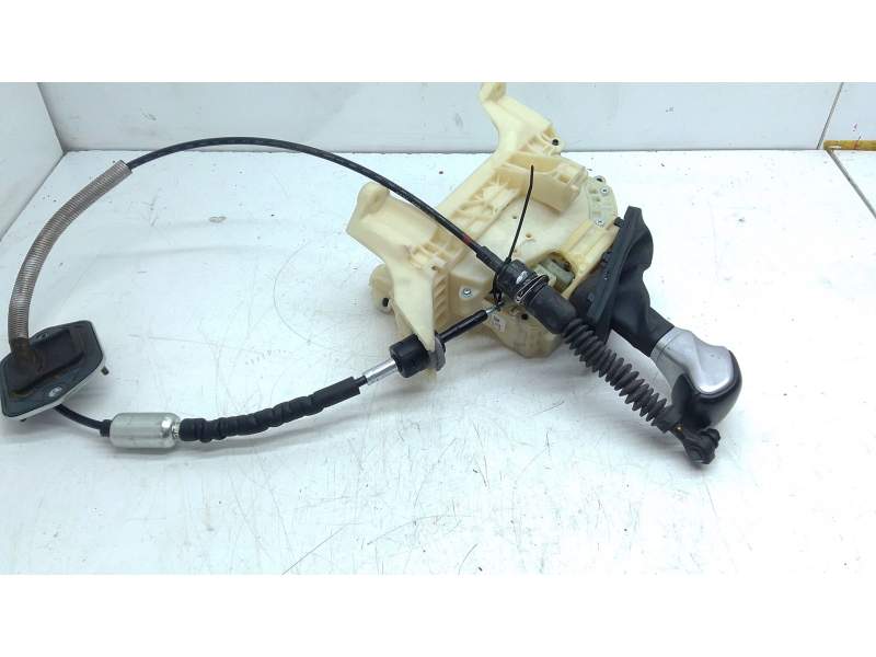 Recambio de palanca cambio para kia xceed (cd) 1.4 t-gdi referencia OEM IAM 46700G3210  