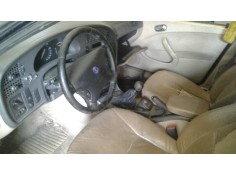saab 9-5 sedán del año 1999 2