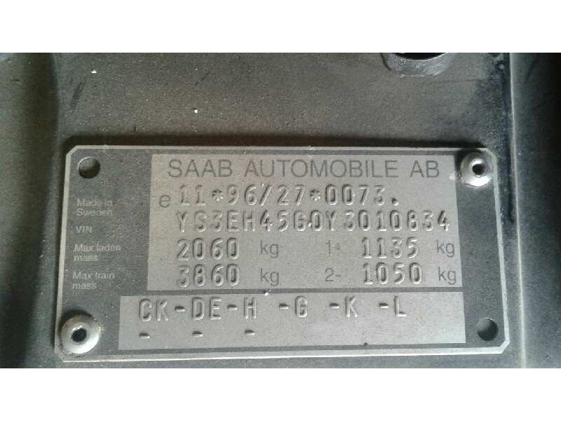 saab 9-5 sedán del año 1999