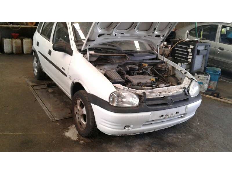 opel corsa b del año 1999