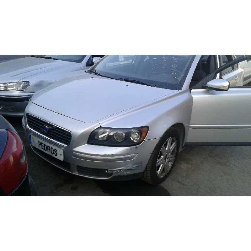 volvo s40 berlina del año 2004