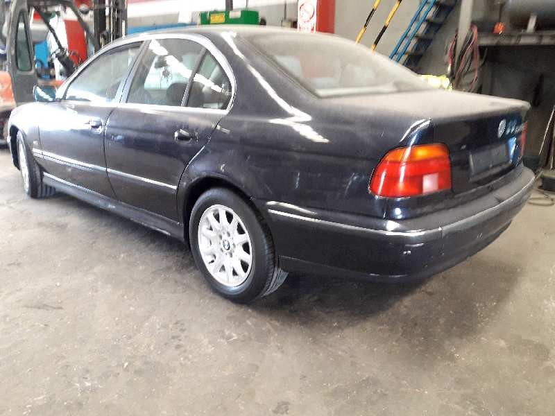 bmw serie 5 berlina (e39) del año 2000
