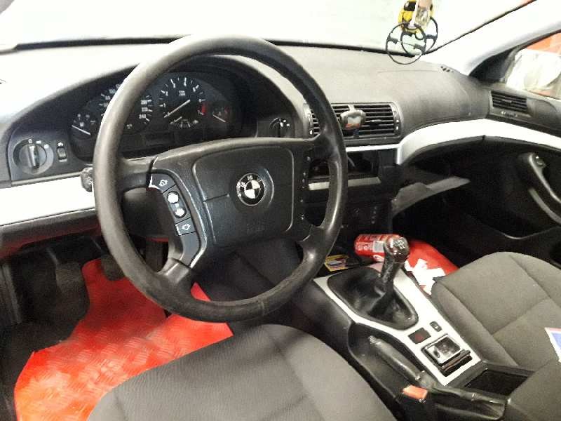 bmw serie 5 berlina (e39) del año 2000