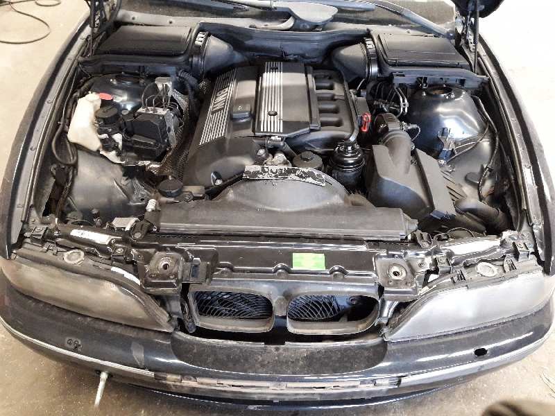 bmw serie 5 berlina (e39) del año 2000