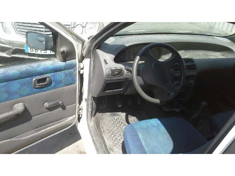 fiat punto berlina (176) del año 1998