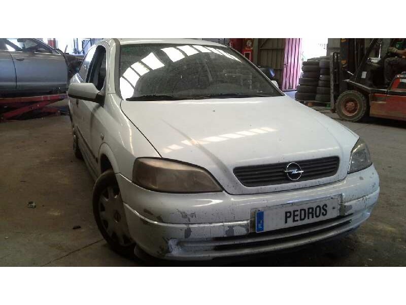 opel astra g berlina del año 1999