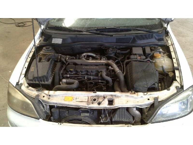 opel astra g berlina del año 1999