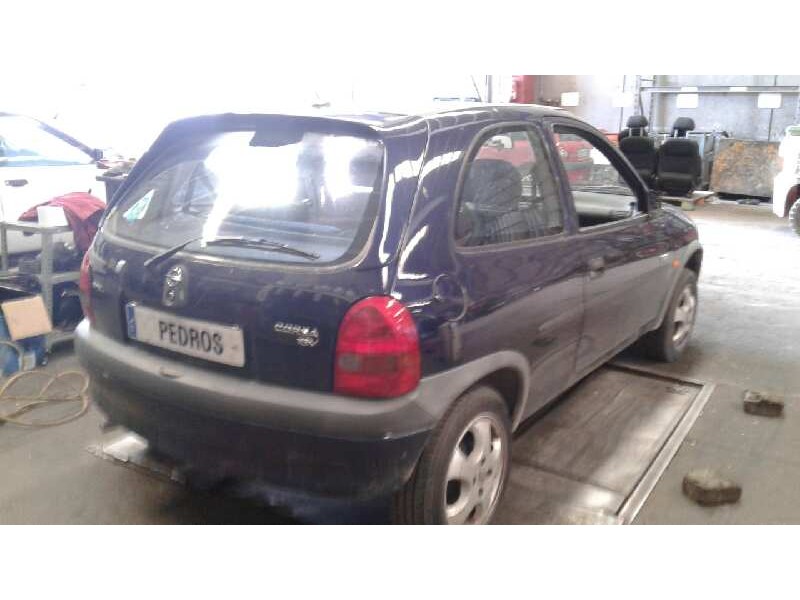 opel corsa b del año 2000